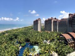 -三亚湾海居铂尔曼度假酒店