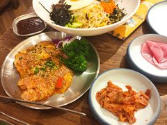 -明洞阿姨·韩式酱蟹烤肉·创意料理(三元桥店)