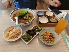 -康师傅私房牛肉面(马泉营奥莱店)