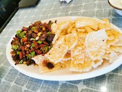 锅巴牦牛肉-小厨子私房菜·云南美食店