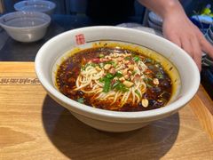 -呼啦面馆·头牌豌杂面(爱琴海店)
