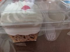 -红宝石·鲜奶小方·海派西点房(南丹店)