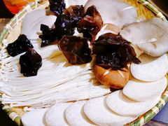 -沸炉重庆老火锅(军事博物馆店)