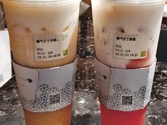 霸气芝士草莓-奈雪的茶(湖滨银泰in77C区PRO店)
