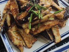 -八两八金·莱芜特色炒鸡(市南漳浦路店)