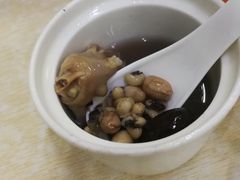 花生眉豆炖鸡脚-东平传统鸡饭(德信华城店)