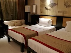 -三亚湾海居铂尔曼度假酒店