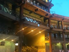 -热带风暴水上乐园(新镇路)