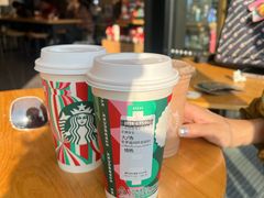 -星巴克(北京枫尚奥莱店)