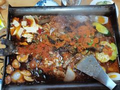 -宏兴烤鱼山庄(宣恩总店)