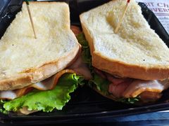 -The Habit Burger Grill 哈比特汉堡(爱琴海店)