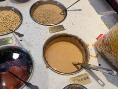 -龍歌自助小火锅(芝罘万达店)