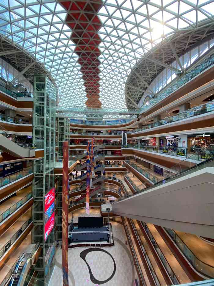 安华汇-"商场感觉未装修好,味道也大.........."-大众点评移动版