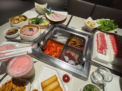 -海底捞火锅鲜切牛肉主题店(长寿路店)