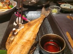 -铭牛烧肉·和牛海鲜自助(高新月牙湖店)