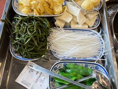 -田家大院东北农家菜铁锅炖(西安总店)