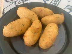 炸马介休球-雅憩花园餐厅