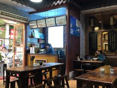 大堂-遵义虾子张六羊肉粉(普陀路店)