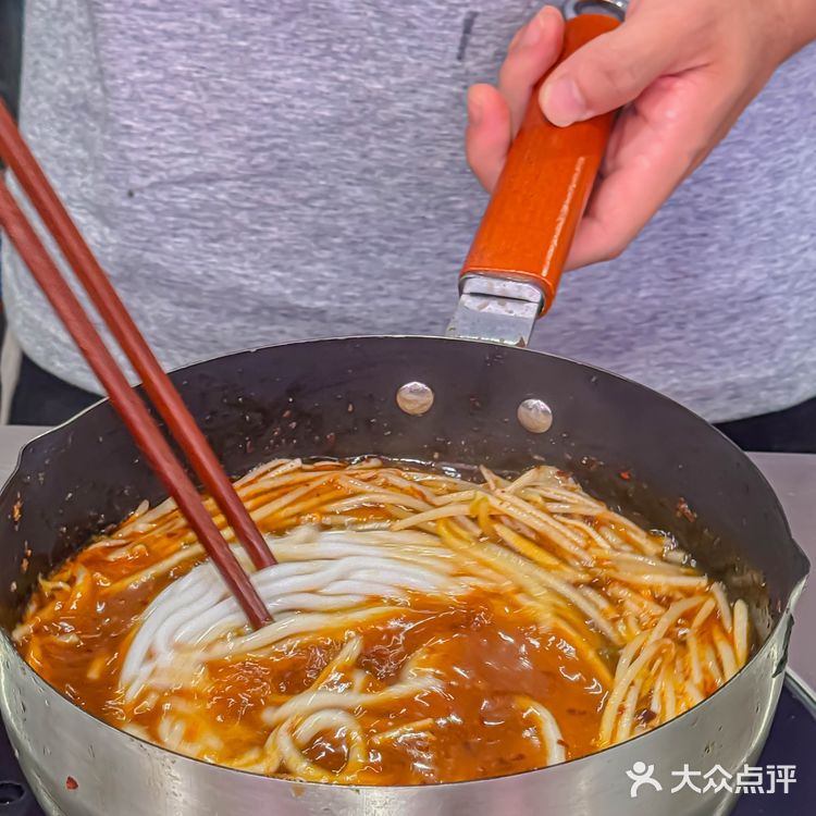 这家东北正宗云南过桥米线绝了!值得N刷!