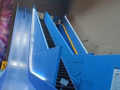 -超时空蹦床团建·VR潮玩运动娱乐·生日派对游乐园(金桥店)