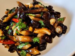 炒小黑鸡枞-半山腰·云南菜(侨福芳草地店)