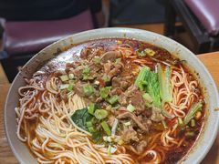 泡椒鸡杂酸辣粉-丁丁猫重庆小面(徐州路店)
