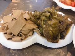 油焖尖椒拼干豆腐-张包铺(道外店)