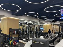-Z&B Fitness Studio·Gym(前滩L+PLAZA店)