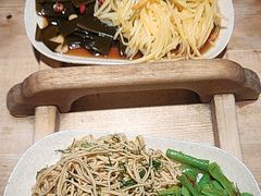 -鱼窝棚柴火铁锅炖(富山屯店)