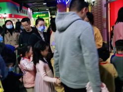 -成都星期8小镇(江宁南路店)