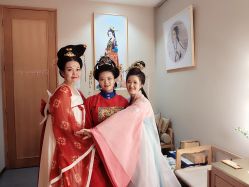 -盘子女人坊古装写真摄影(厦门总店)