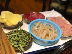 -周幺妹重庆老火锅(银泰城总店)