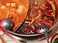 菌汤和牛鸳鸯锅-江北北火锅馆·公路夜市(魏公村店)