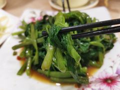 剁椒藤菜-洪霞餐馆