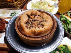 椰香糯米鸡-老滇山寨•云南特色菜•地方菜•民族风情歌舞表演(金碧店)