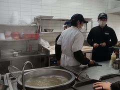 -老新隆牛肉锅贴(新街口店)