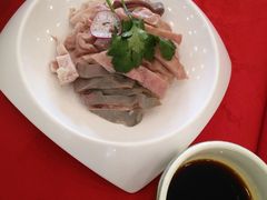 -侬佳蒸菜馆(听潮店)