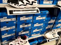 -阿迪达斯(八方汇精品优惠店)