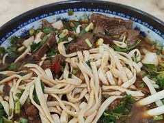 -牛师傅牛肉面(尚隆路店)