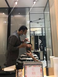-HAIR CORNER