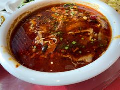 水煮肉片-华旗酒店餐厅