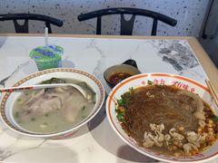 -钟方模白家肥肠粉(春熙店)