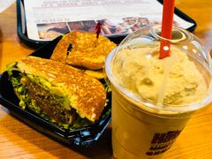 -The Habit Burger Grill 哈比特汉堡(复兴soho店)