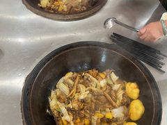 -粘豆包柴火铁锅炖