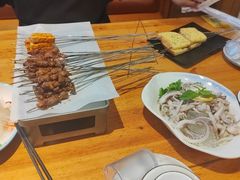 -六福烧烤酒馆(秦隆步行街店)