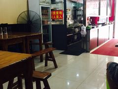 大堂-潘国仙耳光馄饨(黄家阙路店)