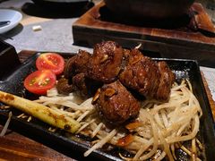 -穹六人间 people 6(岳阳路店)