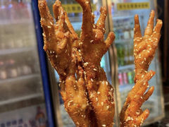 香炉烤鸡爪-何妹湿辣牛肉·粤式烧烤砂煲(桂雅路店)