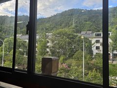-芦茨金富饭庄·25年老字号·专做稻草鸡
