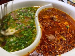 鸳鸯水煮牛肉-成都吃客(九眼桥店)